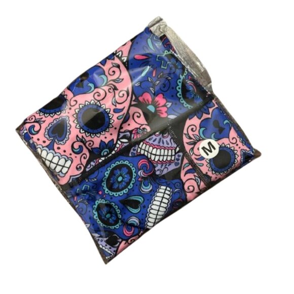 NWOT CVG Consistently Varied Gear Sugar Skull Blue/Pink 5" Leg Shorts - Picture 9 of 9